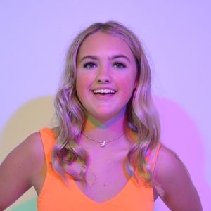 Meet your Posher, Ania